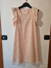 abito rosa con paillettes motivi