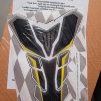 Adesivo Paraserbatoio