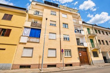 AMPIO BILOCALE AUTONOMO , ZONA P.TA MORTARA