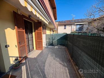 Ampio Bilocale arredato con giardino