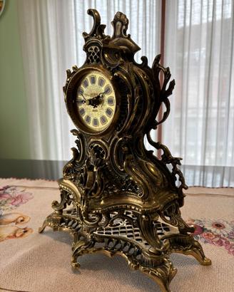 Orologio da tavolo anni 80' in metallo made in Pol