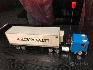 Camion latta/plastica ALPS Bridgestone. Japan