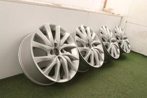 Cerchi in lega Citroen C4 Grand Picasso 17