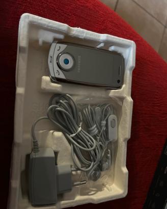 Samsung SGH-U700 ultra light editon  II