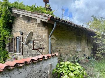 CASA INDIPENDENTE A GUBBIO