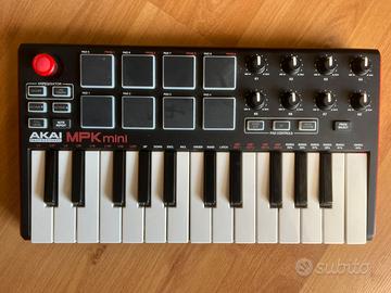 AKAI MPK Mini mk2 (leggi bene)