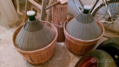 2 damigiane 54 litri