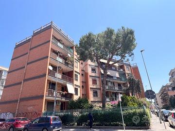 3 LOCALI A BARI