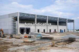 Immobile di 2120 m² a Vitulazio