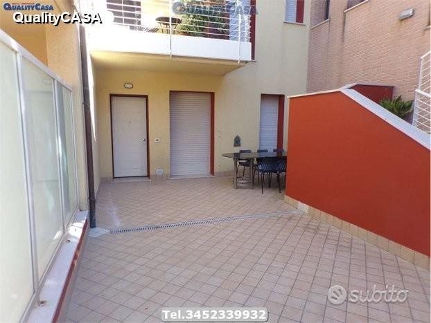 Appartamento in duplex con grande garage Borghetto