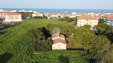RUSTICO A POTENZA PICENA