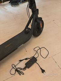 Monopattino elettrico Ninebot Segway