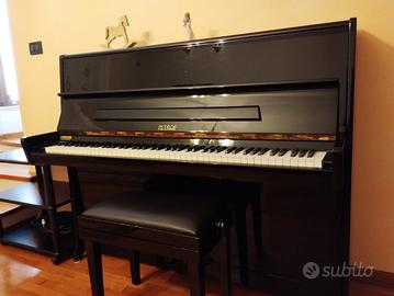 Pianoforte verticale Petrof