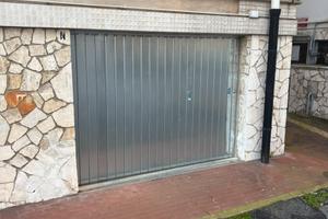 Box auto centralissimo ad Albisola Marina