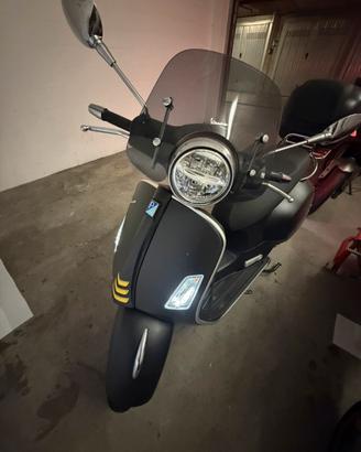 Vespa GTS Supertech 300