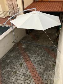Ombrellone e supporto in acciaio da Balcone