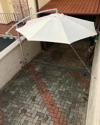 Ombrellone e supporto in acciaio da Balcone