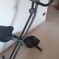 cyclette pieghevole 