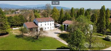 Parco fabbricati e laghetto