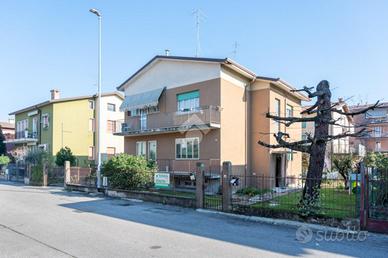 PORZIONE DI BIFAMILIARE A VILLAFRANCA DI VERONA