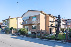 PORZIONE DI BIFAMILIARE A VILLAFRANCA DI VERONA