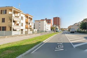 Stanza singola ad Arcore vicino alla stazione FS