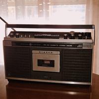Radio stereo portatile General Electric