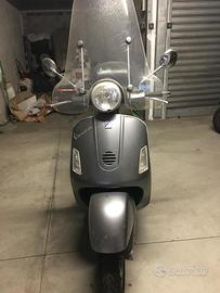 Vespa Gt 200 anno 2004