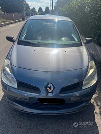 Renault clio ben funzionante idea per neopatentato