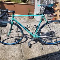 Bicicletta Bianchi da corsa professionale 