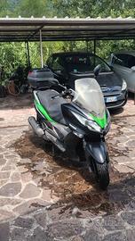 SCOOTER KAWASAKI J300