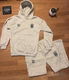 Tuta streetwear grigia