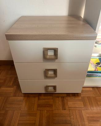 Comodino moderno condizioni ottime