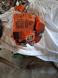 Despugliatore Oleo-Mac 740 