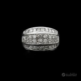 ANELLO THREE-ROW IN ORO 18KT CON BRILLANTI 1.87 CT