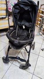 Passeggino con cappottina chicco