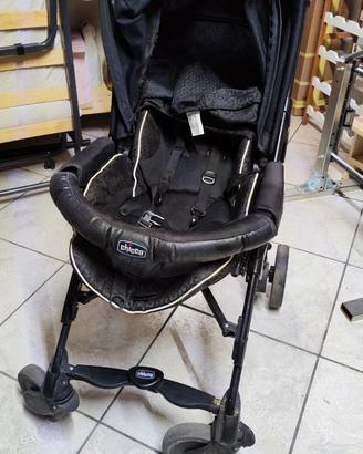 Passeggino con cappottina chicco