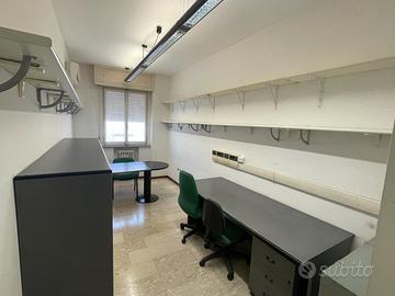 Ufficio in studio professionale - 250
