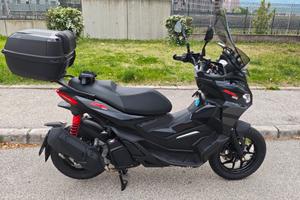 Aprilia SR GT 125cc ABS Black  garanzia 4 anni  