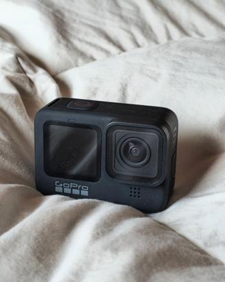 GoPro - Action Cam HERO9 Black Accessory Bundle