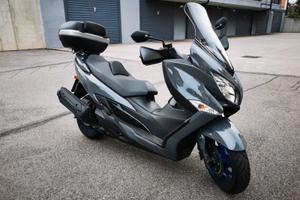 Suzuki Burgman 400 ABS traction control come nuovo