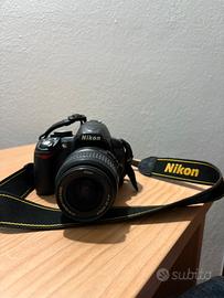 Nikon D3100 con 2 obiettivi (18-55mm + 70-300mm)