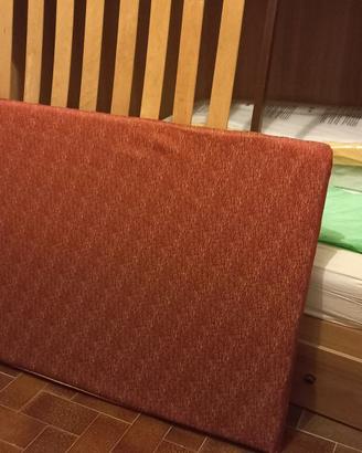 Letto matrimoniale in tessuto e doga