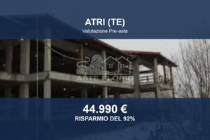 Immobile in asta di 1086 m² a Atri