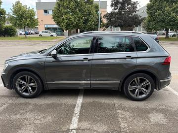 Tiguan 2.0 tdi 150cv Rline interno ed esterno