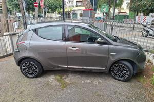 LANCIA YPSILON GOLD 1.0 70CV HYBRID ECOCHIC