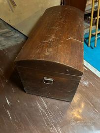 Baule/contenitore in legno