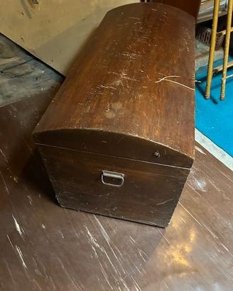 Baule/contenitore in legno