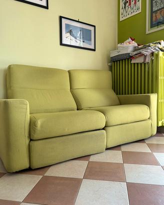 Divano verde acido