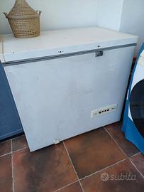 Congelatore a pozzetto Whirlpool